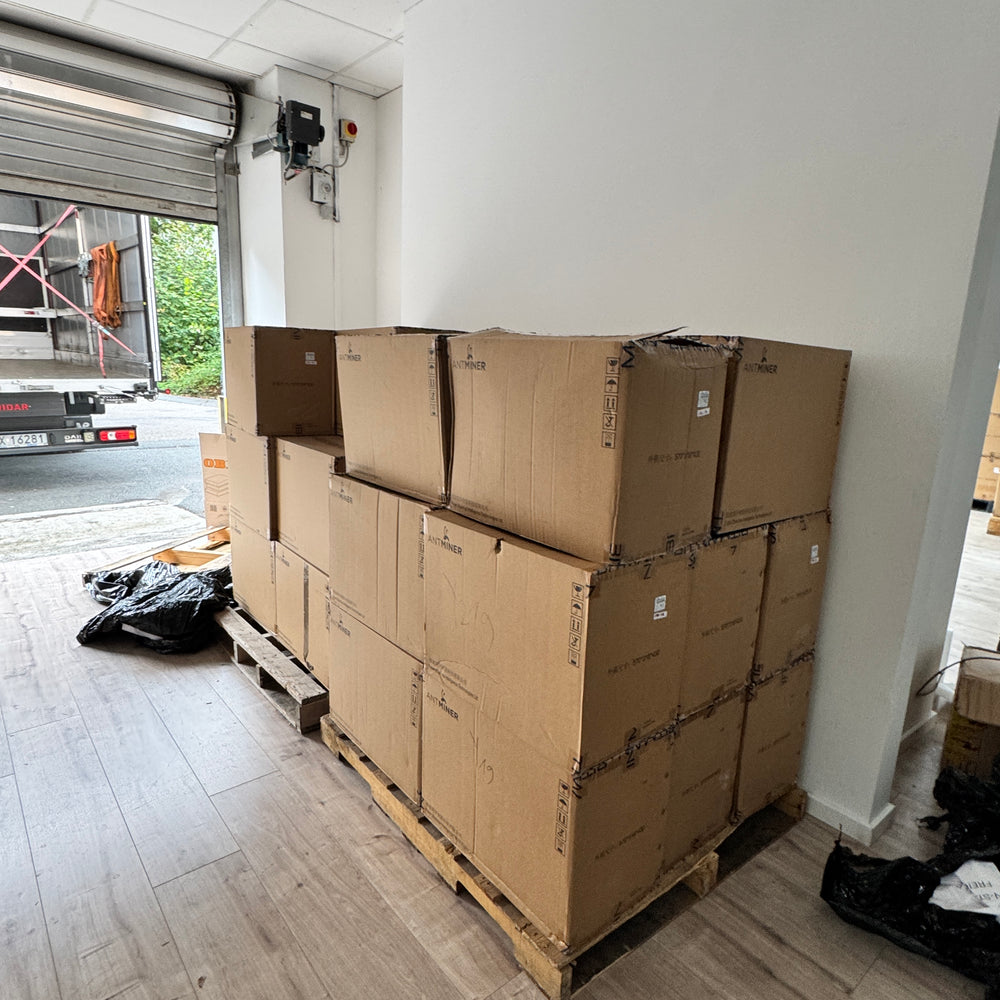 
                  
                    BITMAIN ANTMINER S19 J Pro 100Th (NEU u. OVP)
                  
                