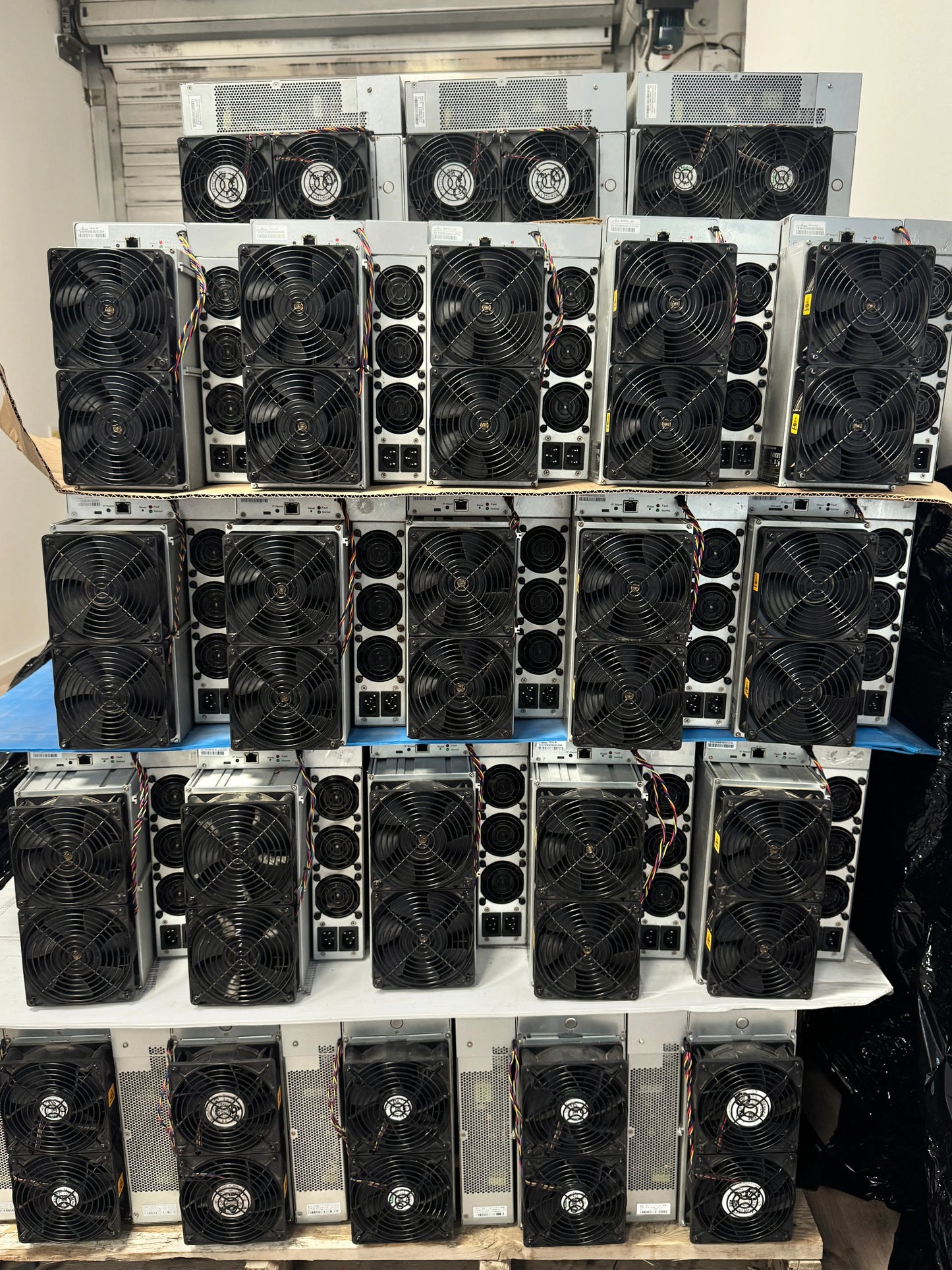 Bitmain Antminer S19 J Pro 96 - 100Th (GEBRAUCHT)
