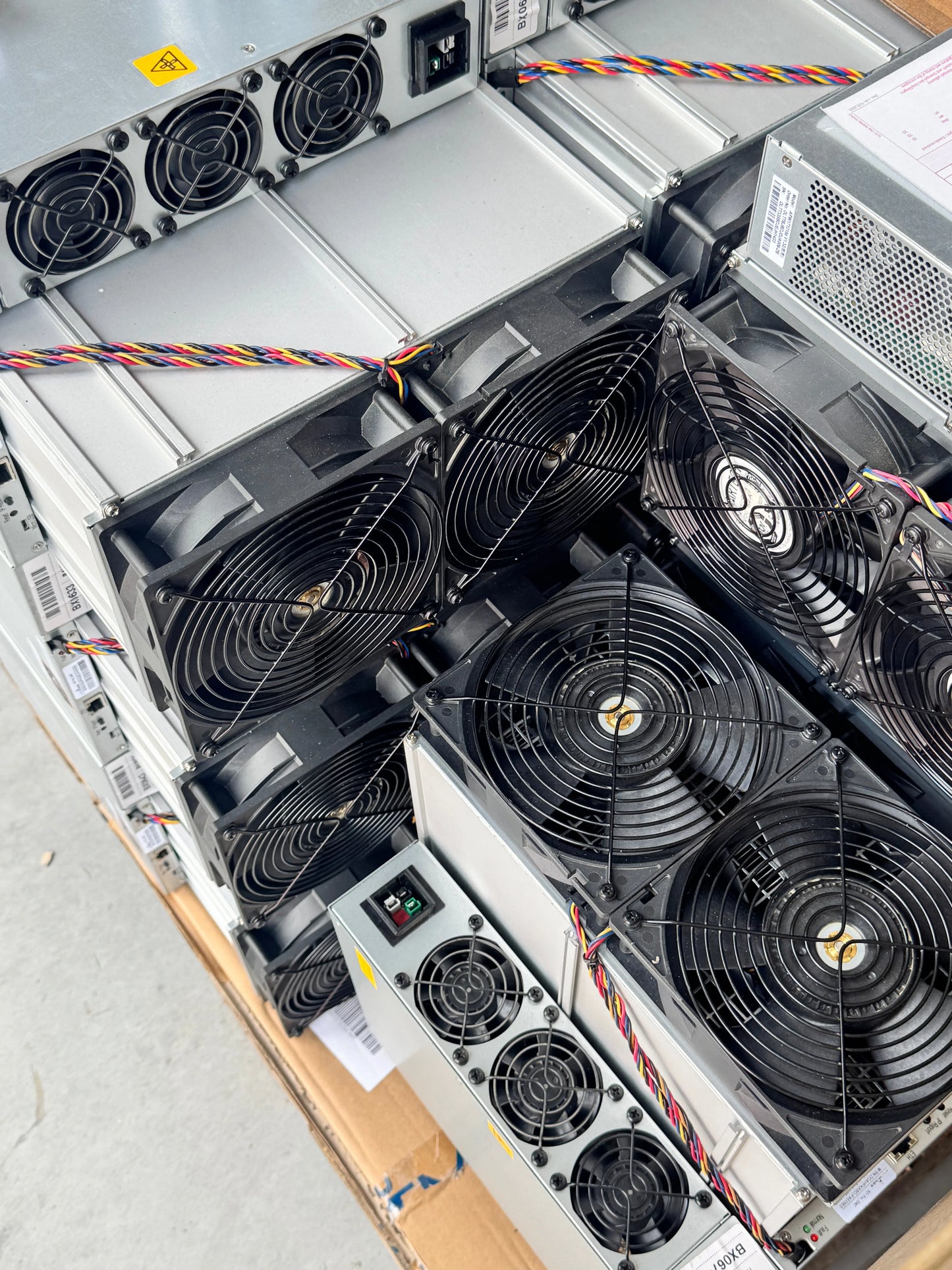 Bitmain Antminer S21 Pro - 234TH/s (NEU u. GEBRAUCHT)